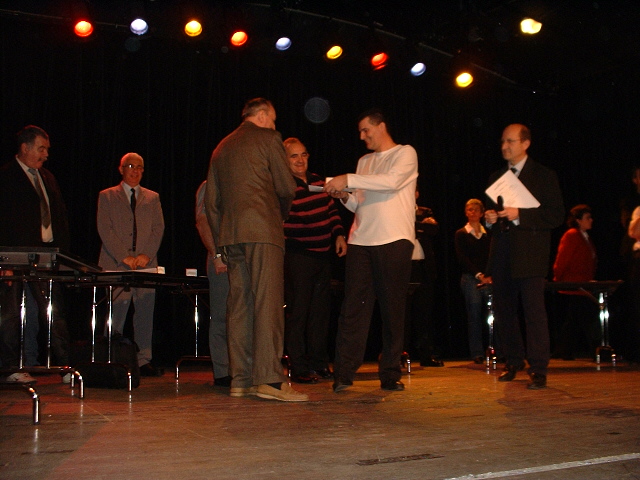 Remise de la Mdaille de Bronze USCF  Henri Creston